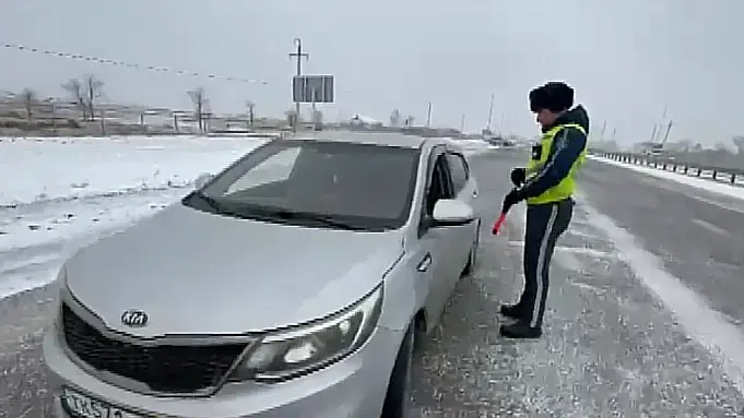 В Караганде коммунальные службы и полиция работают в усиленном режиме (5)