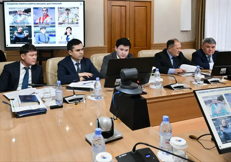 Обсуждение развития спорта и экономики в Qyzyljar Астане
