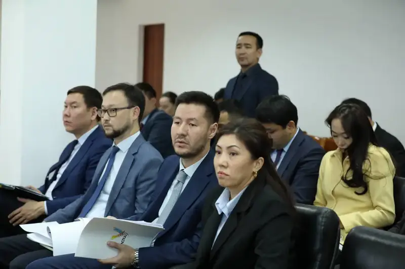 Депутаты фракции партии «АМАNAT» обсудили вопросы Дорожной карты и участия женщин в маслихате Мангистау Астане