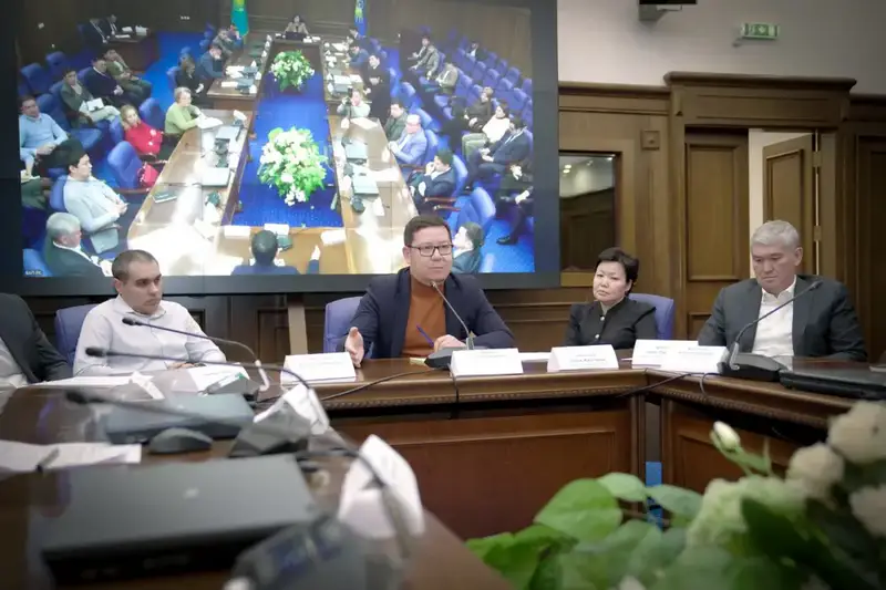 В Казахстане стартует внедрение искусственного интеллекта в образование: создана рабочая группа при Министерстве просвещения РК Астане