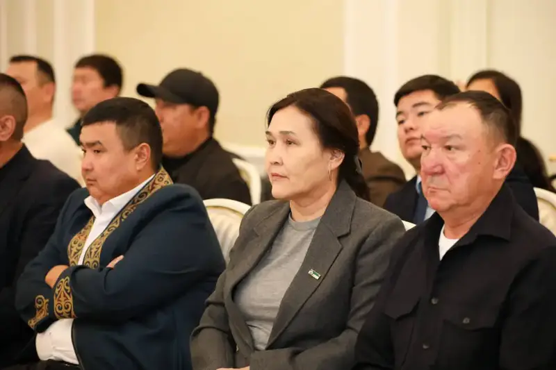 В Мангистау прошла республиканская конференция, посвященная 150-летию Тобанияза Алниязулы (5)