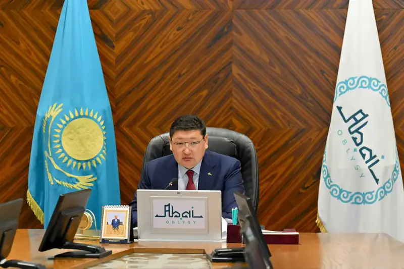 Состоялось совещание по вопросам качества архитектурно-строительных объектов региона (3)