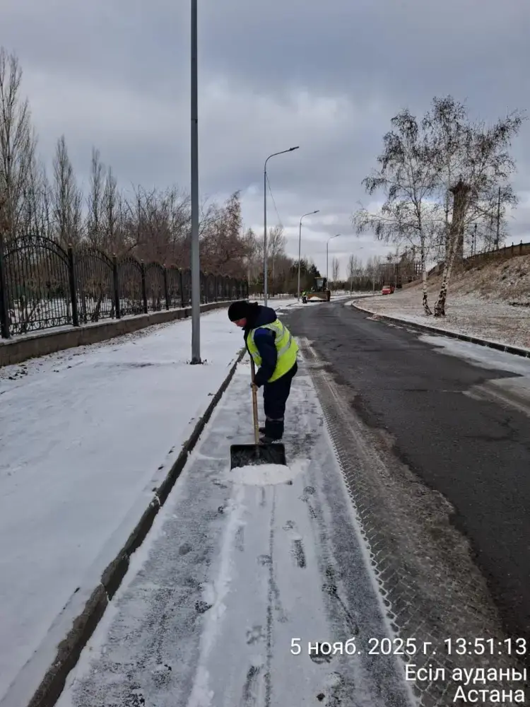 За два дня из Астаны вывезено более 3 000 кубометров снега (2)