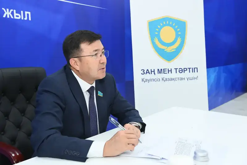 Аким области обсуждает социальные проблемы жителей Жалагашского района в духе открытого диалога Астане