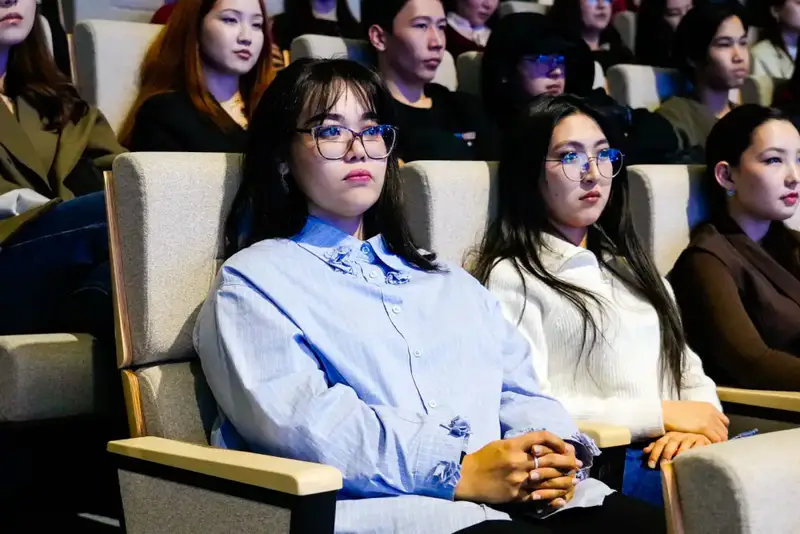 Победителей и призеров Международного конкурса творческой молодежи «Шабыт» наградили в Астане (2)