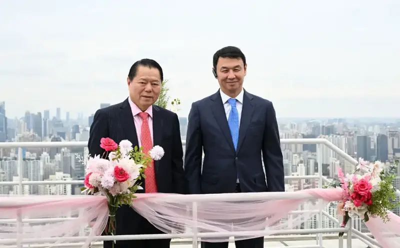 Дархан Сатыбалды обсудил перспективы сотрудничества с китайской корпорацией Yuexing Group (5)