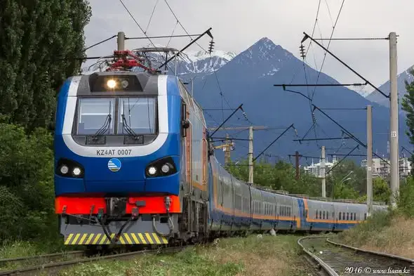 ТУРКЕСТАН: В АРЫСИ ИНТЕНСИВНО ВЕДЕТСЯ СТРОИТЕЛЬСТВО ЭЛЕКТРОВОЗНОГО ЗАВОДА (2)