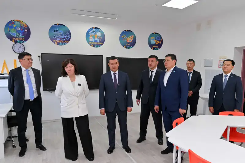 Министр просвещения ознакомилась с деятельностью образовательных учреждений области Абай (3)