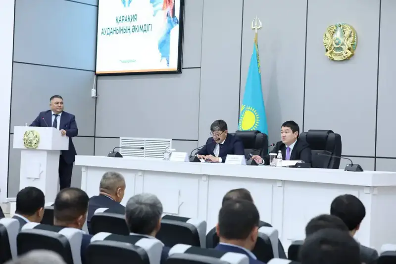 Нурдаулет Килыбай обсудил проблему безработицы в Каракиянском районе и встретился с жителями села Жетыбай (6)