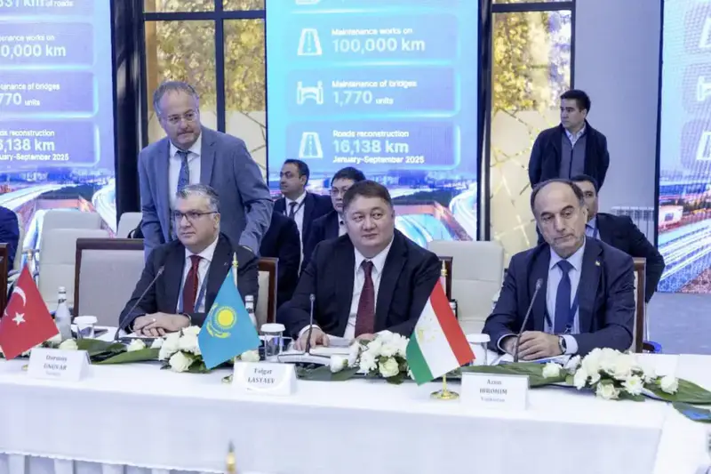 Ташкент принимает 4-й Диалог по транспорту Астане