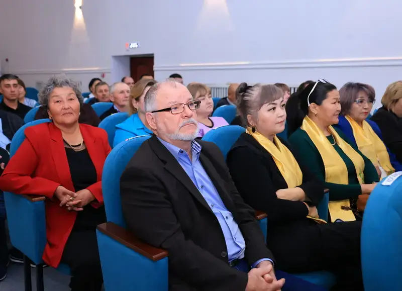 В Карагандинской области поздравили с юбилеем Героя труда Казахстана Георгия Прокопа (8)