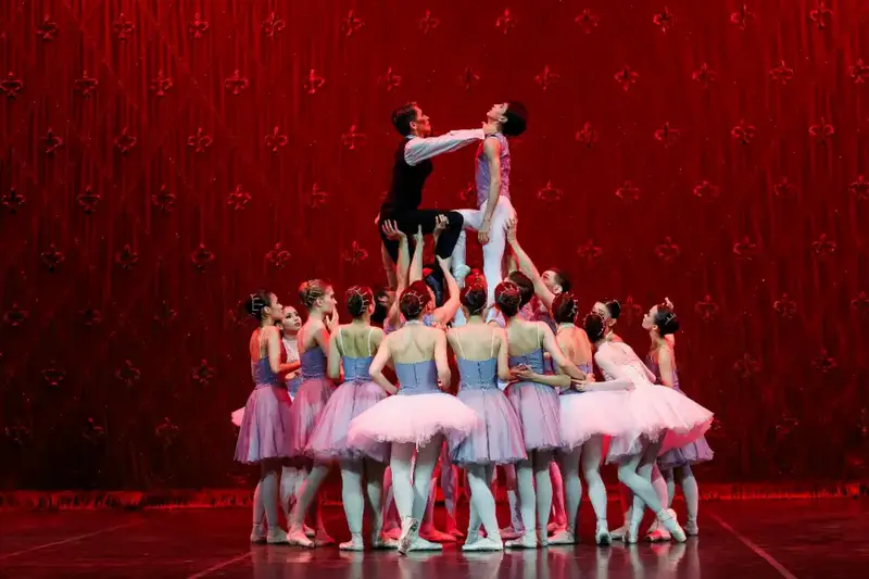 Премьера спектакля «О чем молчит балет» собрала аншлаг и положительные отзывы зрителей Астане