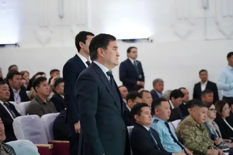 На встрече с населением Буландынского района аким области Марат Ахметжанов обсудил актуальные вопросы развития региона (10)