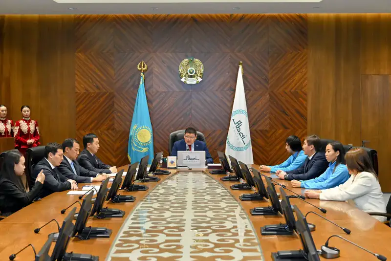 Бронзовые призеры Сурдлимпийских игр получили награды от акима области Астане