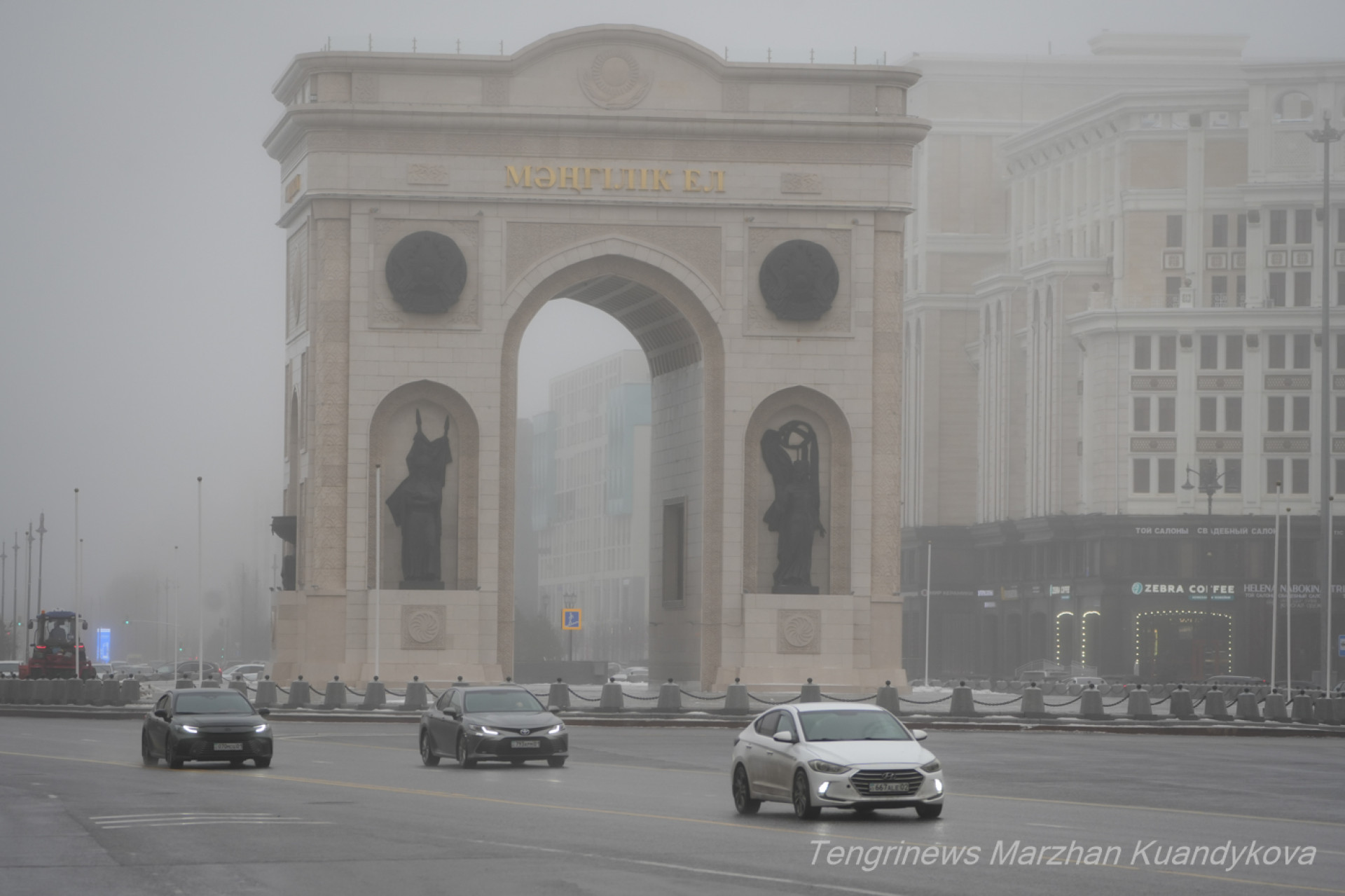 триумфальная арка Астана