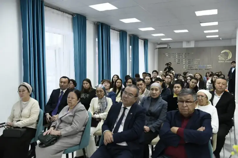 «Мастерская писателя»: В Астане прошла встреча с выдающимся писателем и драматургом Розой Мукановой (2)