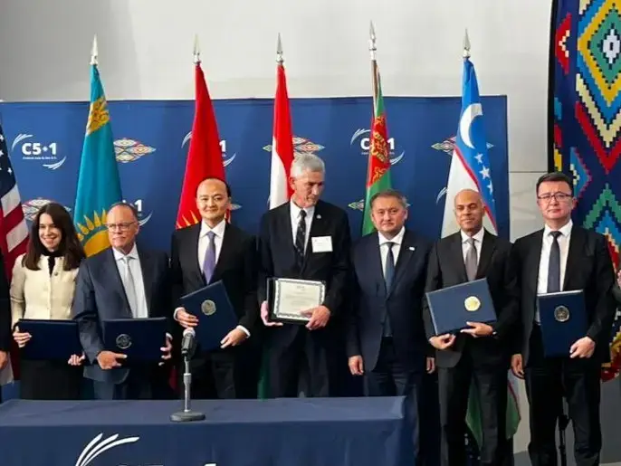 Нурсултан и ETS развивают образование в Казахстане Астане