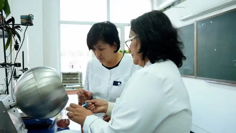 КазНУ создал инновационную защиту семян Астане