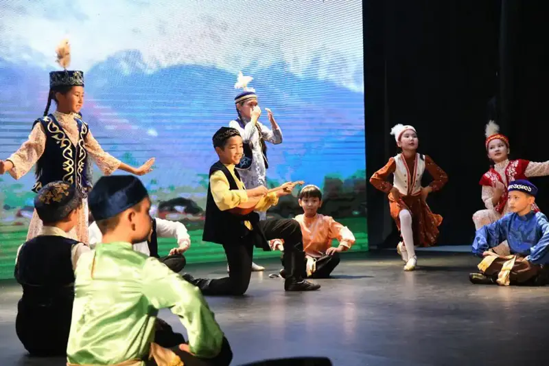 В столице прошел специальный хореографический спектакль, посвященный 100-летию Нургисы Тлендиева (2)