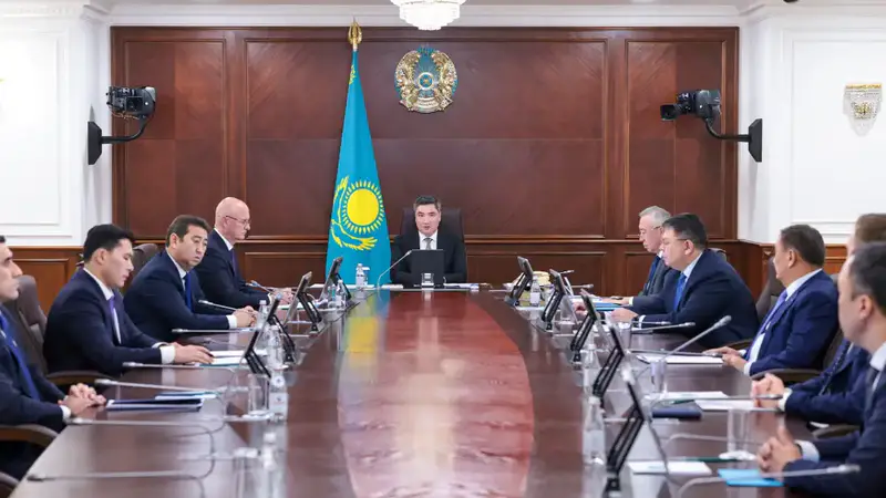 Казахстан достигает рекордных объемов зерна в 2025 году: успех аграриев и новые горизонты для сельского хозяйства Астане