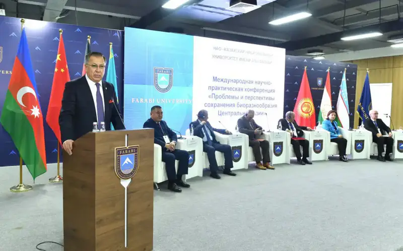 Новый импульс экологии: в КазНУ открылся институт по сохранению биоразнообразия (8)