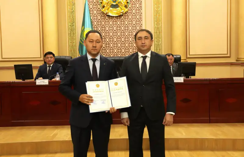 Выразил благодарность гражданам (6)