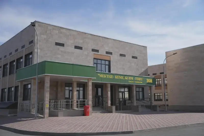 232 новые школы строятся по всей стране (3)