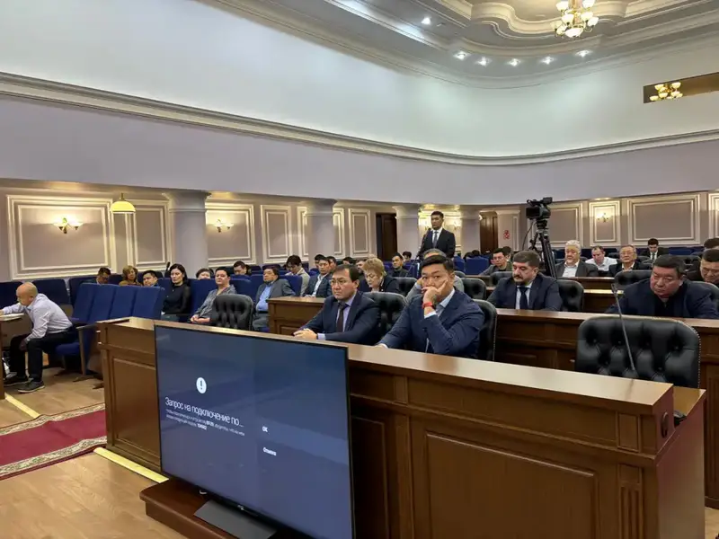 Вице-министр Рахымжан Исакулов провел встречу с населением Западно-Казахстанской области (4)