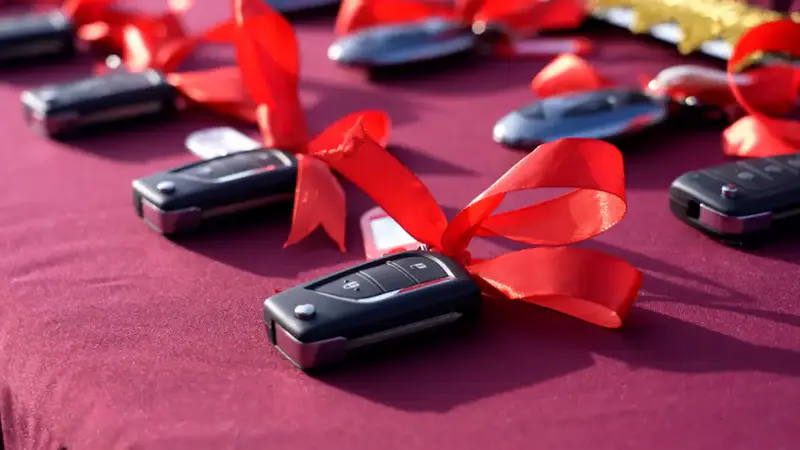 В Караганде гвардейцы получили ключи от новых «стальных коней» для охраны порядка Астане