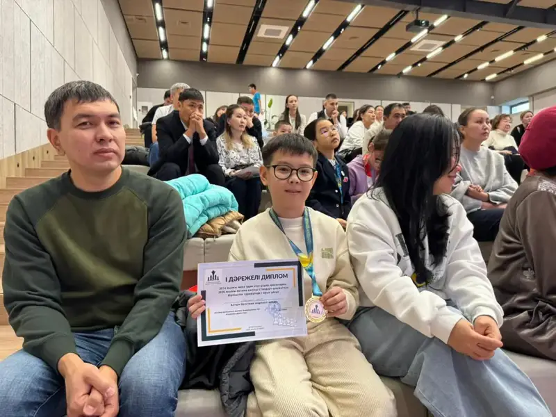 В Астане определили победителей детского чемпионата города по классическим шахматам (8)