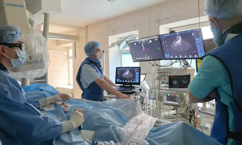 В Караганде стартовали инновационные операции на сердце с использованием ультразвукового датчика Астане