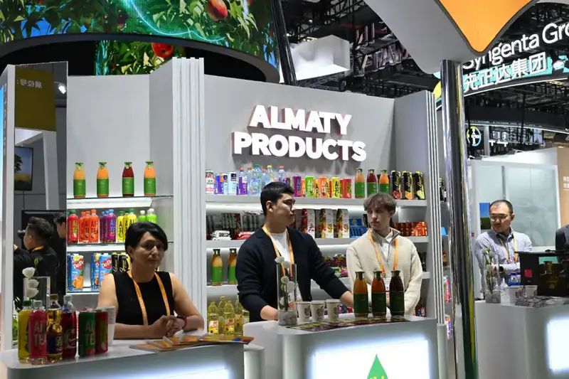 Аким Алматы посетил Международную импортную выставку в Шанхае (4)