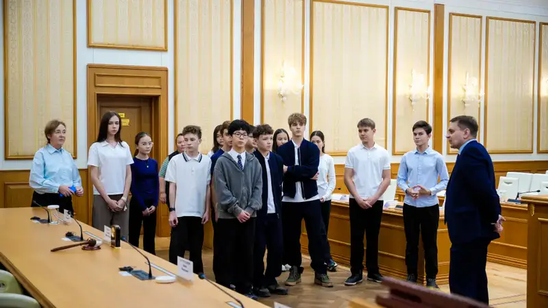 Экскурсия для студентов в Конституционном Суде Астаны Астане