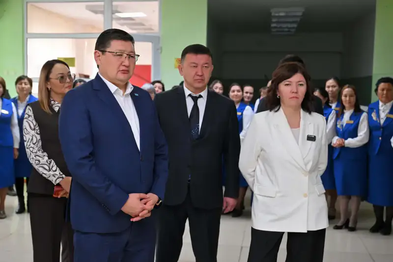 Министр просвещения ознакомилась с деятельностью образовательных учреждений области Абай (2)