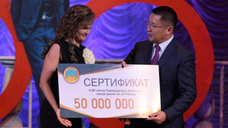 Казахстанские чиновники в ноябре: щедрые подарки, борьба и новый формат обзора от Tengrinews.kz Астане