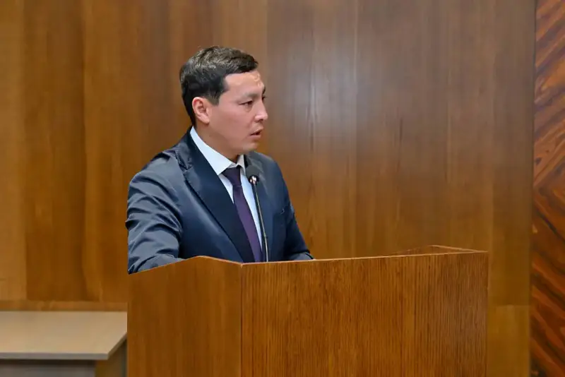 Рассмотрены вопросы реализации государственной молодежной политики и развития массового спорта в регионе (8)