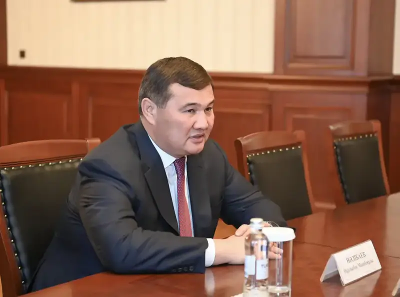 Глава региона встретился с председателем «Народной партии Казахстана» (2)