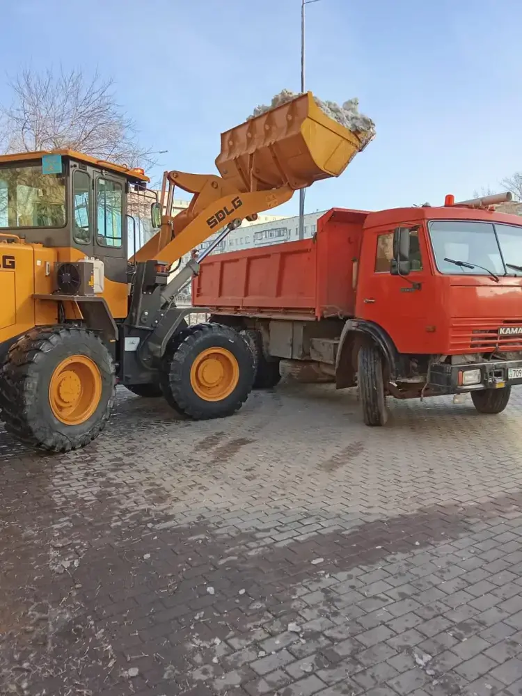 Снегуборочные работы в Астане продолжаются Астане
