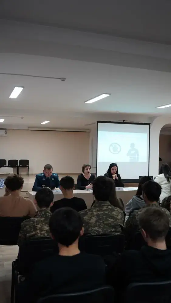 Для студентов ВКО по вопросам закона прошла диалоговая площадка (3)