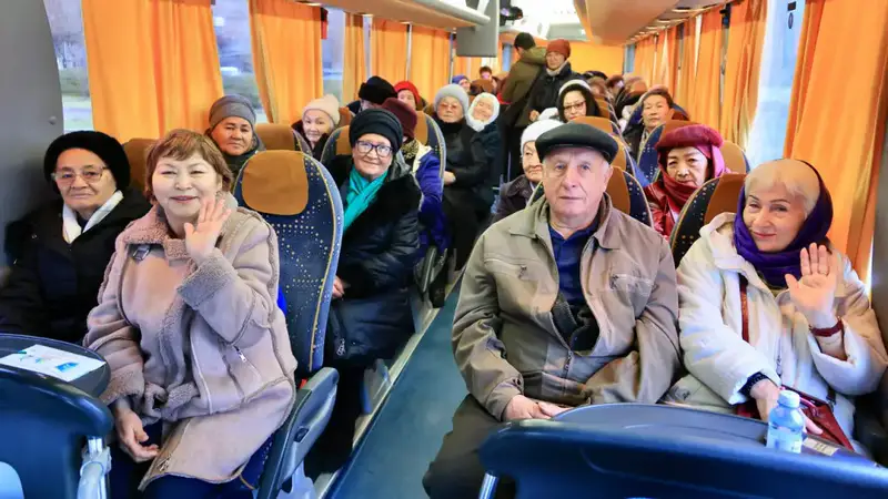 Пенсионеры Карагандинской области отдыхают на Балхаше Астане