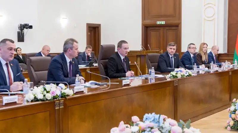 Премьер-министр Казахстана Олжас Бектенов и Премьер-министр Беларуси Александр Турчин обсудили развитие торгово-экономического сотрудничества (4)