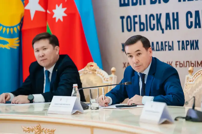 В Атырау проходит симпозиум «Сарайшык — перекресток Востока и Запада: история и культура Великой степи» (4)