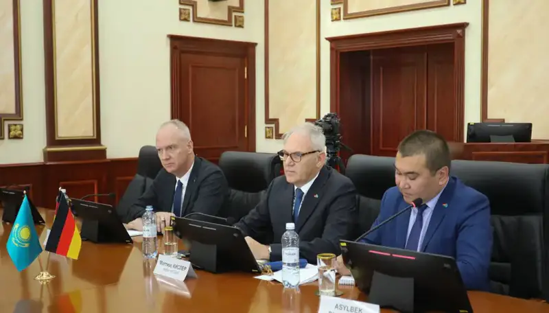 Аким Мангистауской области встретился с Генеральным консулом Республики Германия (5)