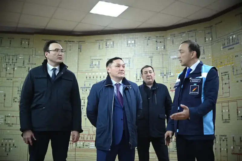Советник Премьер-Министра РК ознакомился с цифровизацией инженерных сетей Актюбинской области (2)