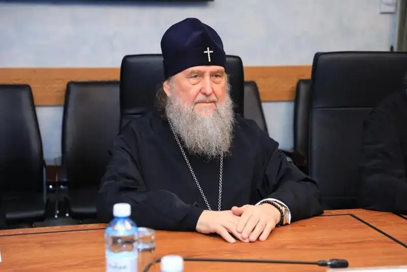 Аким Карагандинской области встретился с митрополитом Астанайским и Казахстанским Александром (3)