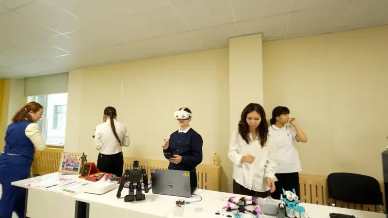 «Келешек мектептері»: учебное заведение Астаны стало образовательным центром, объединившим STEM, робототехнику и искусство (2)