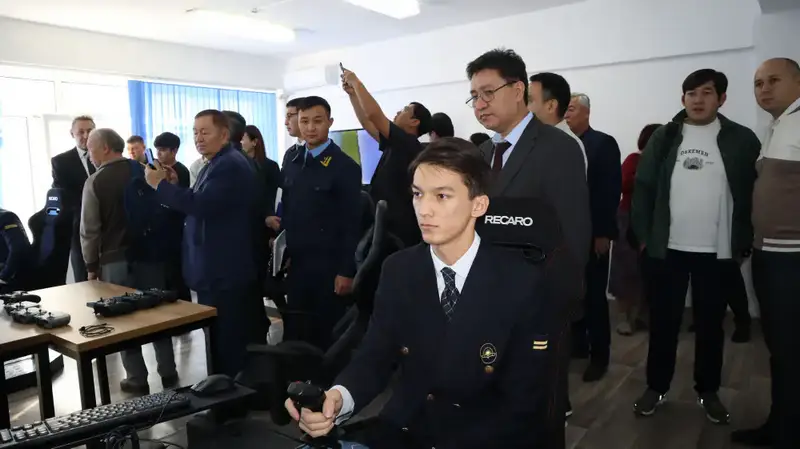 В АКАДЕМИИ ГРАЖДАНСКОЙ АВИАЦИИ ОБСУДИЛИ РАЗВИТИЕ БЕСПИЛОТНОЙ АВИАЦИИ КАЗАХСТАНА (3)