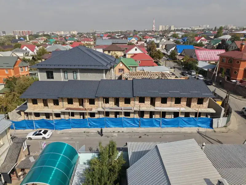 В Алматы сносят незаконное строение: судебный молот разрушает иллюзии Астане