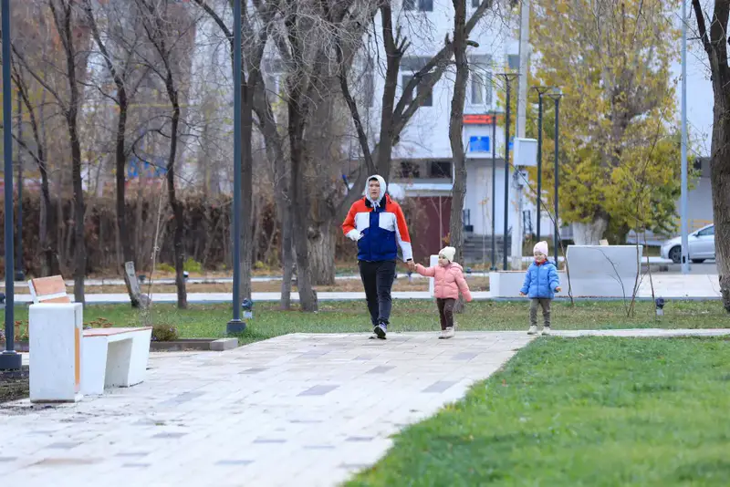 Аким Актюбинской области Асхат Шахаров ознакомился с ходом работ по благоустройству города. (3)