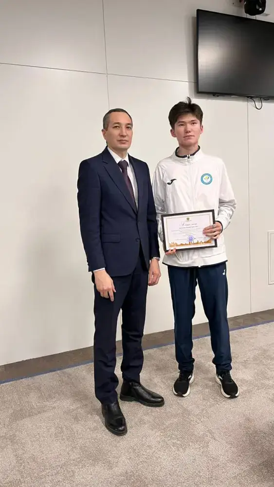 Новый тренер в легкой атлетике Казахстана Александр Апайчев готовит спортсменов к Азиатским играм и Олимпиаде Астане